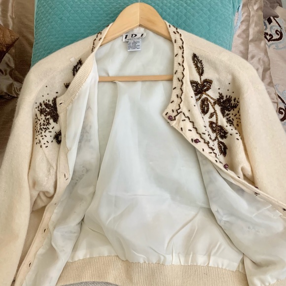 Vintage Cream Lambswool Beaded Cardigan Sweater - Picture 12 of 14